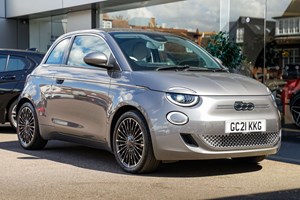 Fiat 500 Electric Convertible (20 on) 87kW La Prima 37.8kWh 2dr Auto 2d For Sale - Richlee Motor Company Billericay, Billericay