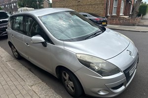 Renault Scenic (09-16) 2.0 Dynamique TomTom 5d CVT For Sale - The Motor Yard Ltd, London