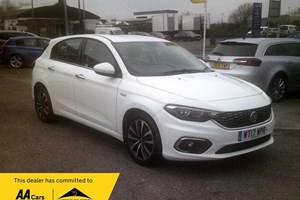 Fiat Tipo Hatchback (16-23) Lounge 1.4 16v 95hp 5d For Sale - carmotion, gloucester