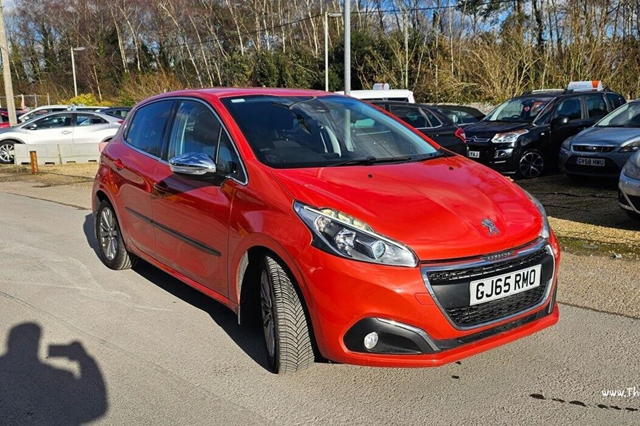 Peugeot 208 Hatchback (12-19) 1.6 BlueHDi (100bhp) Allure 5d For Sale - The Caristocrat, Hassocks