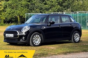 MINI Hatchback (14-24) One Classic (Comfort Pack & Navigation Pack) 5d For Sale - The Witley Car Company Ltd, Goldalming