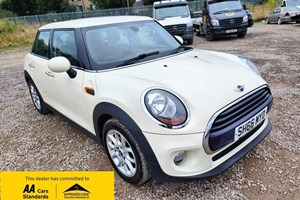 MINI Hatchback (14-24) 1.5 Cooper Hatchback 5d For Sale - NT Traders Limited, Romford