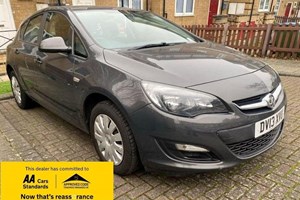 Vauxhall Astra Hatchback (09-15) 1.6i 16V Exclusiv (06/12-) 5d For Sale - NT Traders Limited, Romford