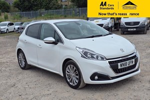 Peugeot 208 Hatchback (12-19) 1.2 PureTech (110bhp) Allure 5d EAT6 For Sale - The Car Traders, Romford