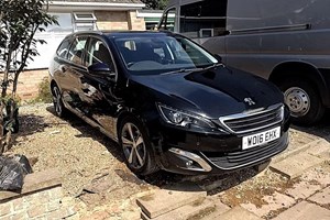 Peugeot 308 SW (14-21) 1.2 e-THP (130bhp) Allure 5d Auto For Sale - The Car Traders, Romford