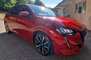 Peugeot 208 Hatchback (19 on) Allure Premium 1.2 PureTech 100 S&S EAT8 auto 5d For Sale - The Car Traders, Romford