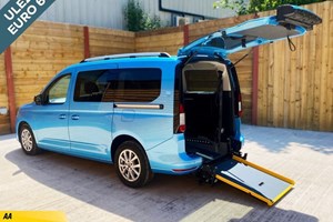 Ford Tourneo Connect MPV (22 on) 2.0 EcoBlue Titanium 5dr Auto [7 seat] For Sale - WavMob, Waterlooville