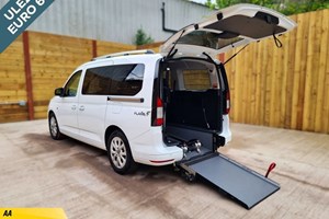 Ford Tourneo Connect MPV (22 on) 2.0 EcoBlue Titanium 5dr Auto [7 seat] For Sale - WavMob, Waterlooville