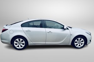 Vauxhall Insignia Hatchback (09-17) 2.0 CDTi (140bhp) ecoFLEX SRi 5d For Sale - Motors Avenue Inc, Woking