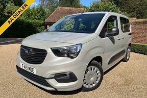Vauxhall Combo Life (18-22) Design 1.5 (130PS) Turbo D S/S BlueInjection auto 5d For Sale - Ingatestone Motors LTD, Ingatestone