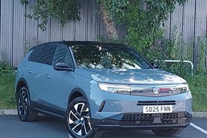 Vauxhall Grandland SUV (21-24) 1.2 Hybrid [136] Ultimate 5dr e-DCT6 For Sale - Arnold Clark Blackpool Vauxhall / Vanstore, Blackpool