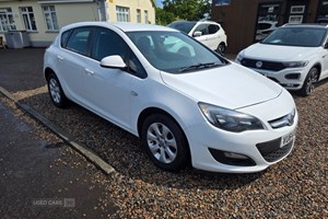 Vauxhall Astra Hatchback (09-15) 1.6 CDTi 16V ecoFLEX Design 5d For Sale - Causeway Cars, Coleraine