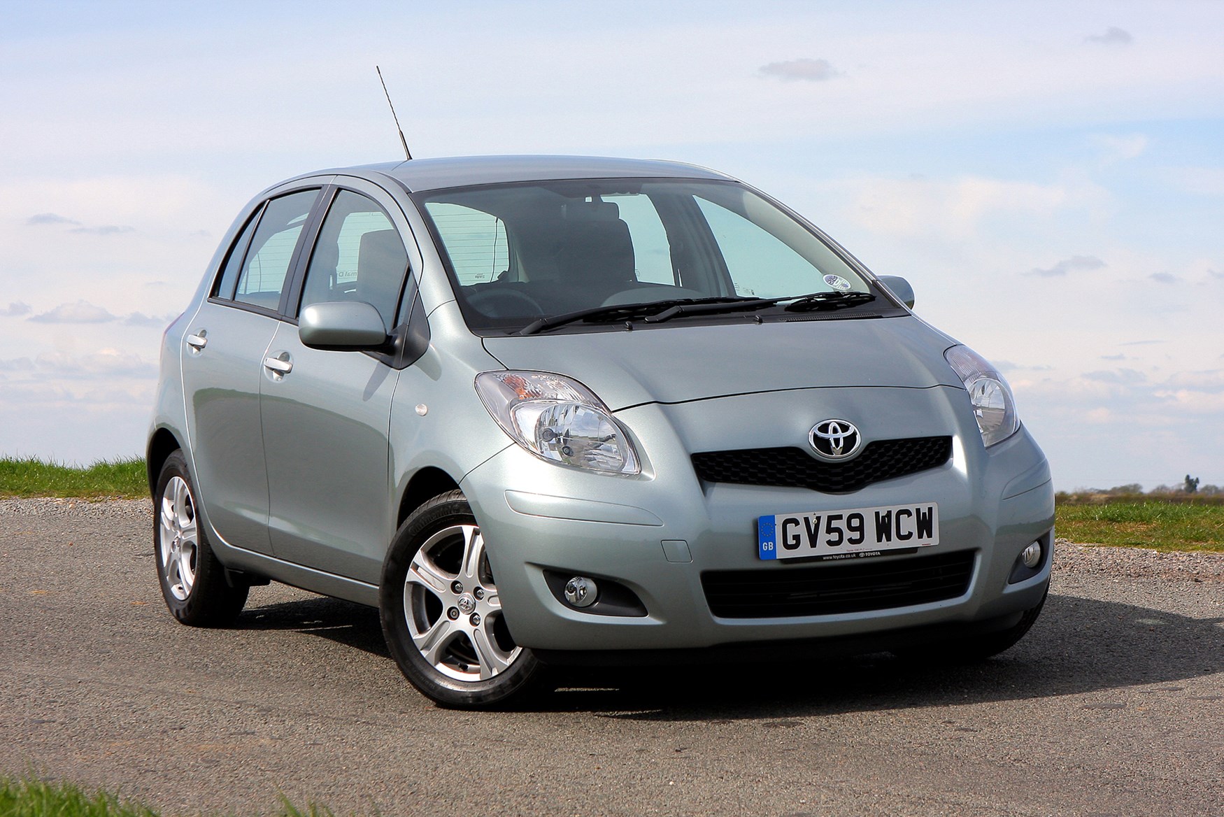 Used Toyota Yaris Hatchback (2006 - 2011) Review | Parkers