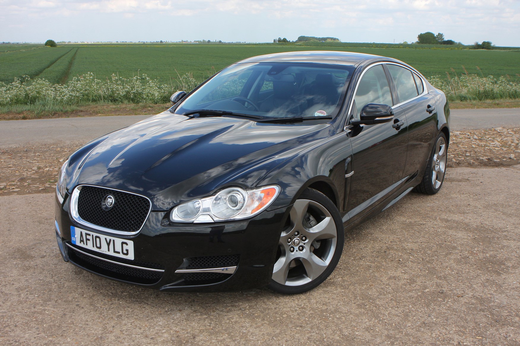 Jaguar XF 2011