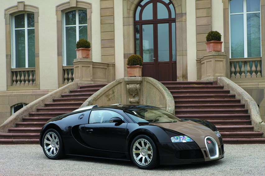 Bugatti Veyron (2021) MPG, Running Costs, Economy & CO2 | Parkers