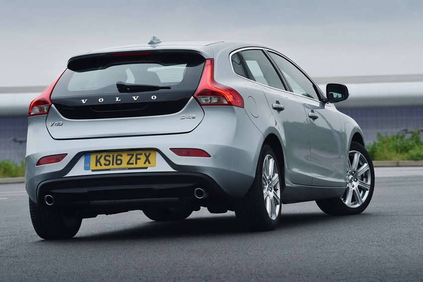 Used Volvo V40 Hatchback (2012 - 2019) Review | Parkers