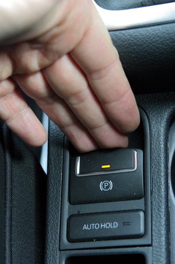 Volkswagen Tiguan Estate Review (2008 - 2016) | Parkers