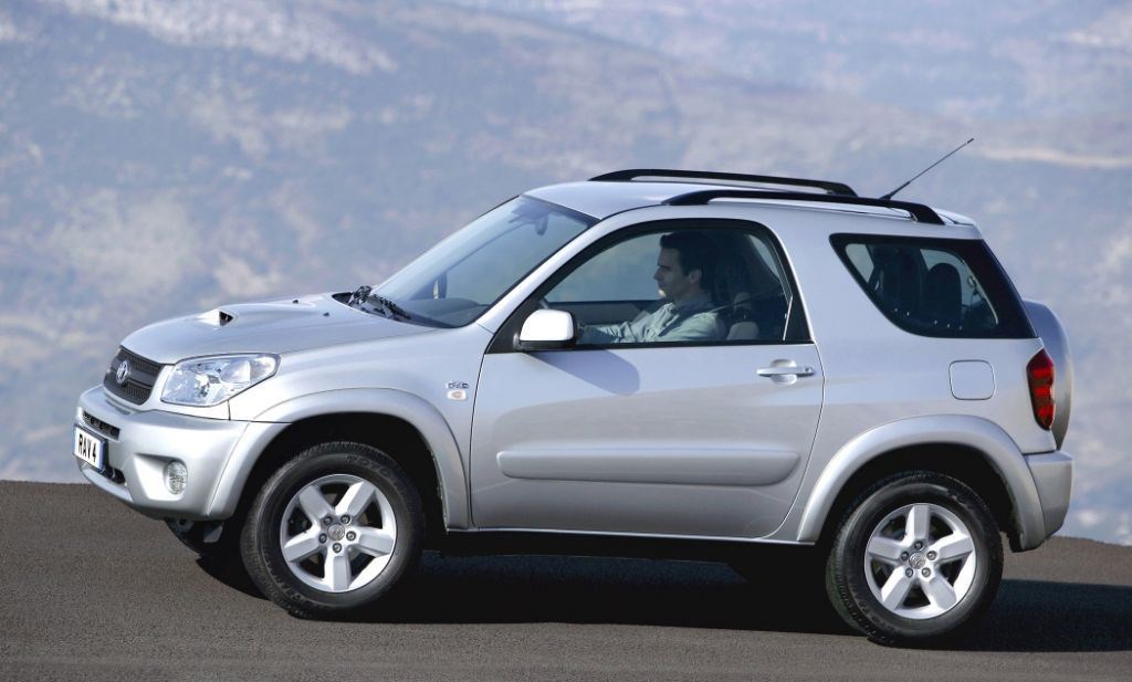 toyota rav4 фото 3дверный