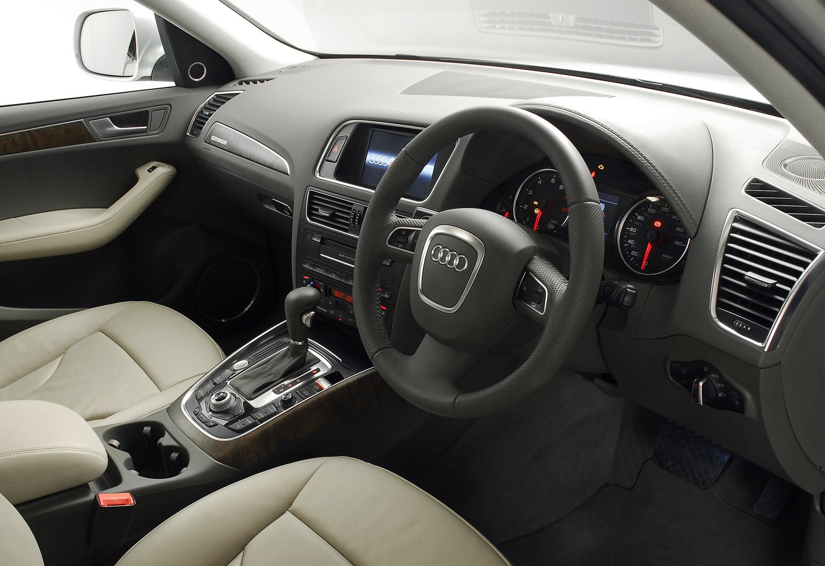 Used Audi Q5 Estate 2008 2016 Interior Parkers