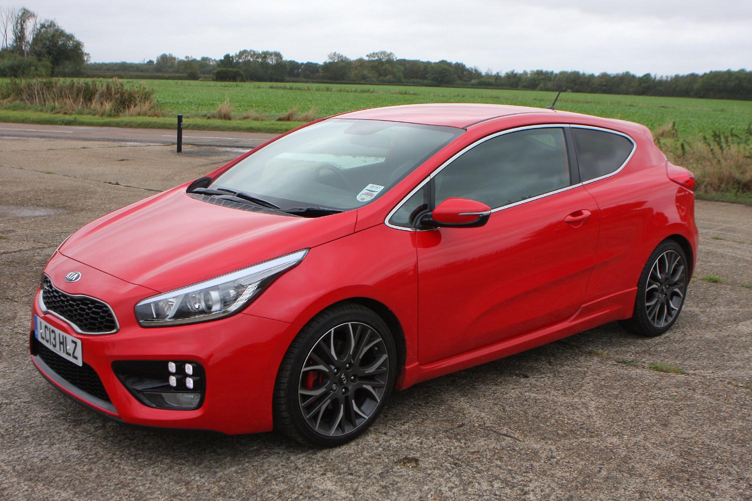Used Kia ProCeed GT (2013 - 2019) Review | Parkers