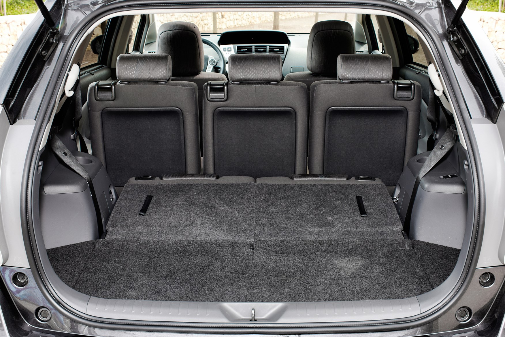 Toyota Prius Plus Review 2021 Parkers
