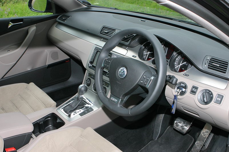 Used Volkswagen Passat R36 (2008 - 2010) Review | Parkers