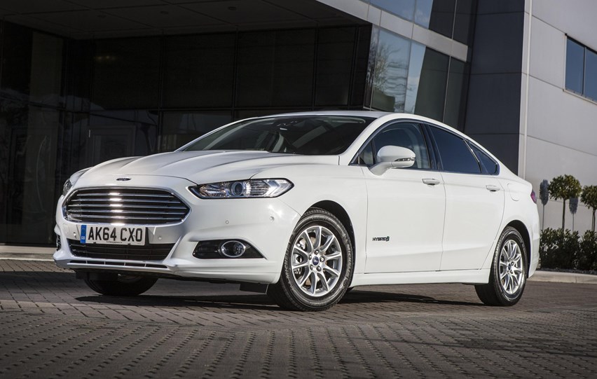 Ford Mondeo Saloon Review (2021) | Parkers