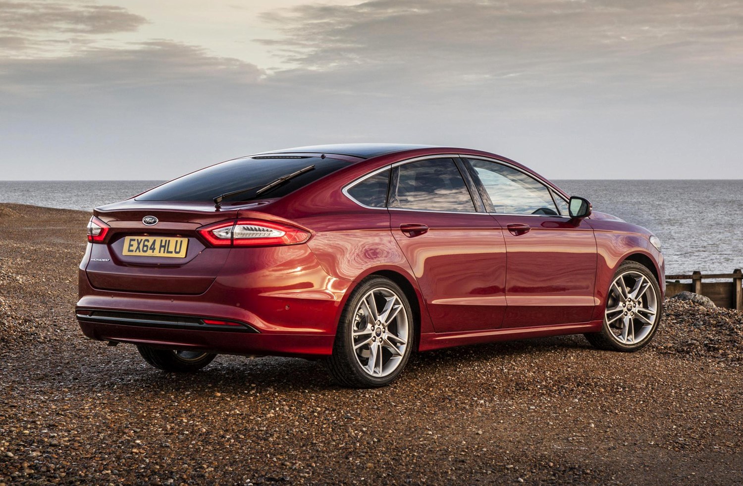 Ford Mondeo Review (2021) | Parkers
