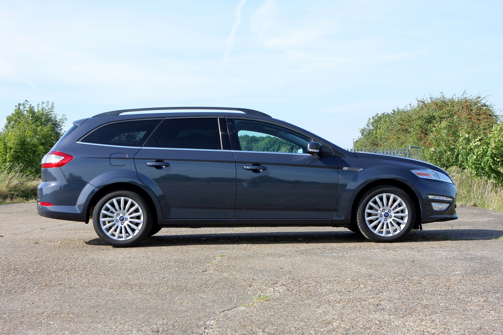 Used Ford Mondeo Estate (2007 - 2014) Review | Parkers