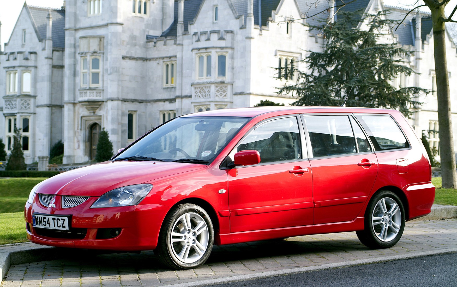 Used Mitsubishi Lancer Estate 05 08 Practicality Parkers