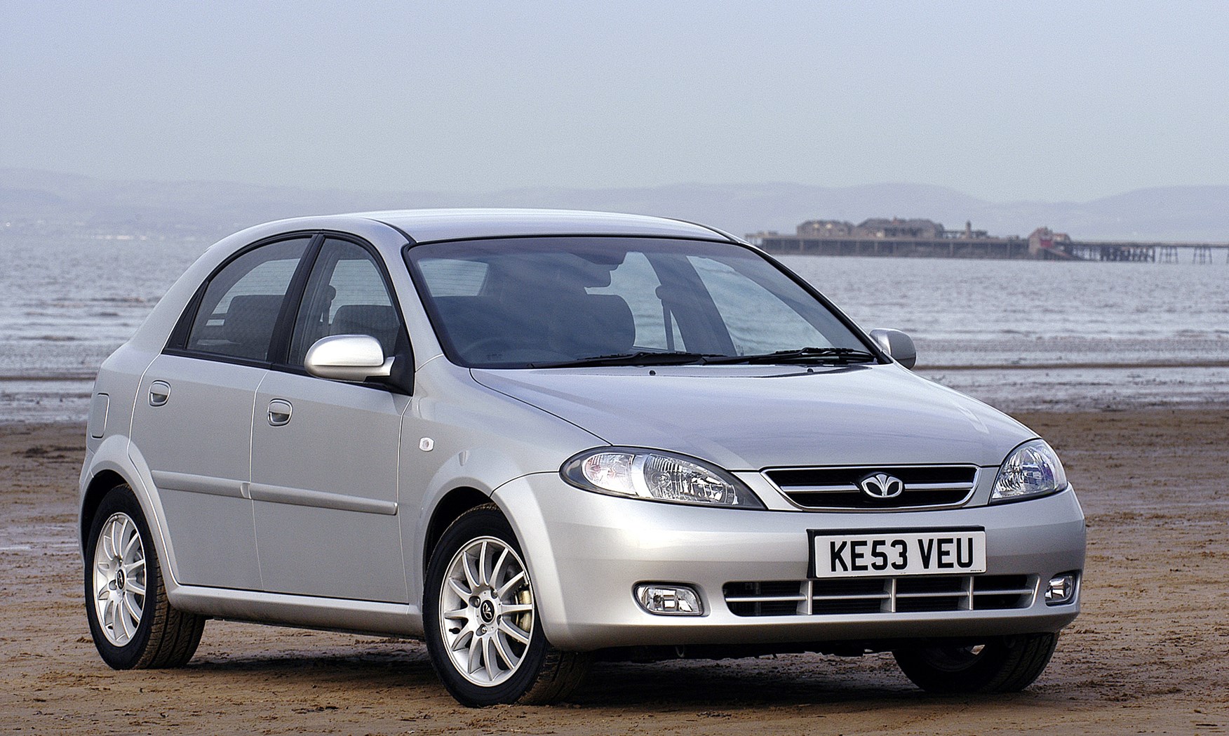 Daewoo Lacetti Hatchback Review (2004 2005) Parkers
