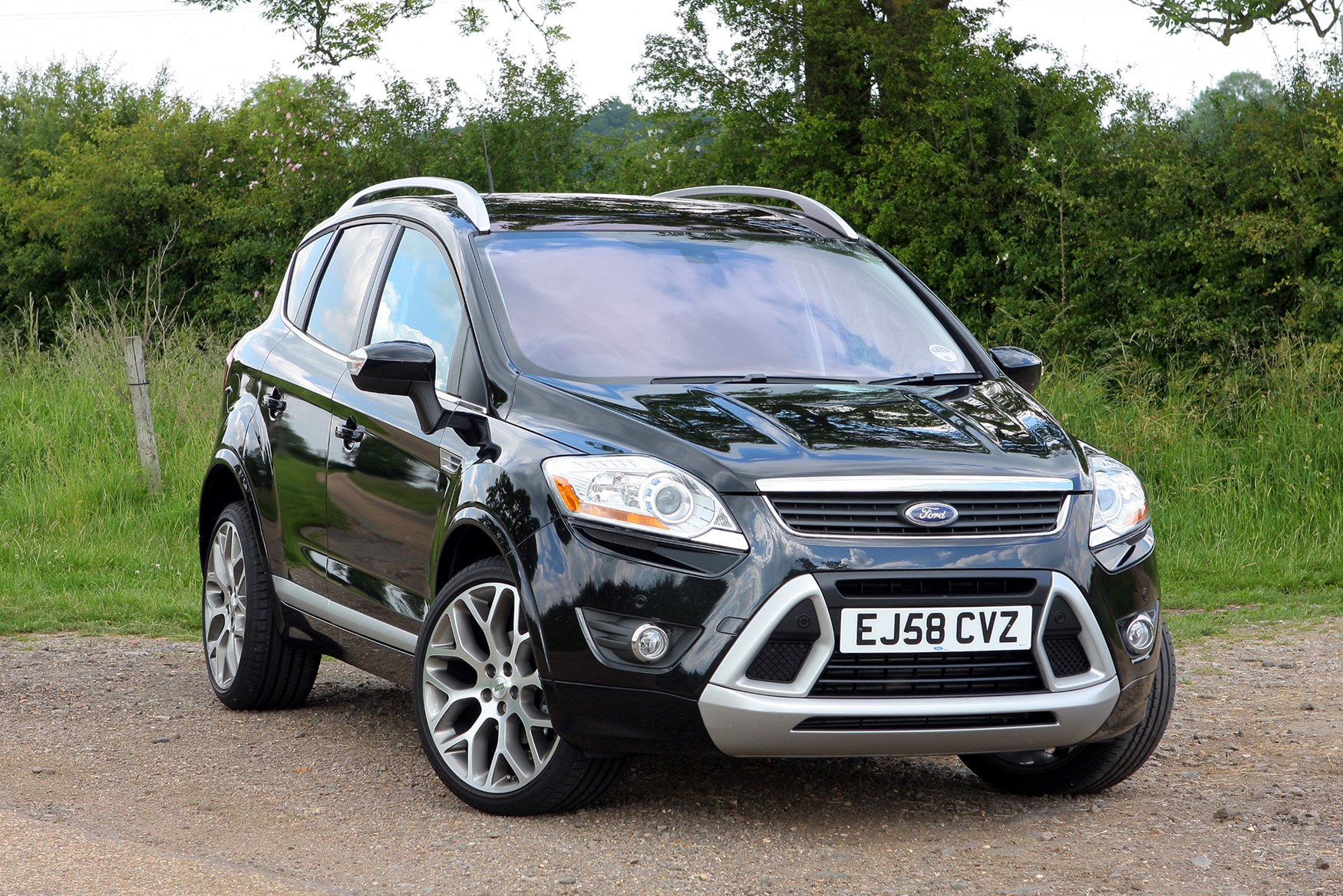 ford kuga 2010 isofix