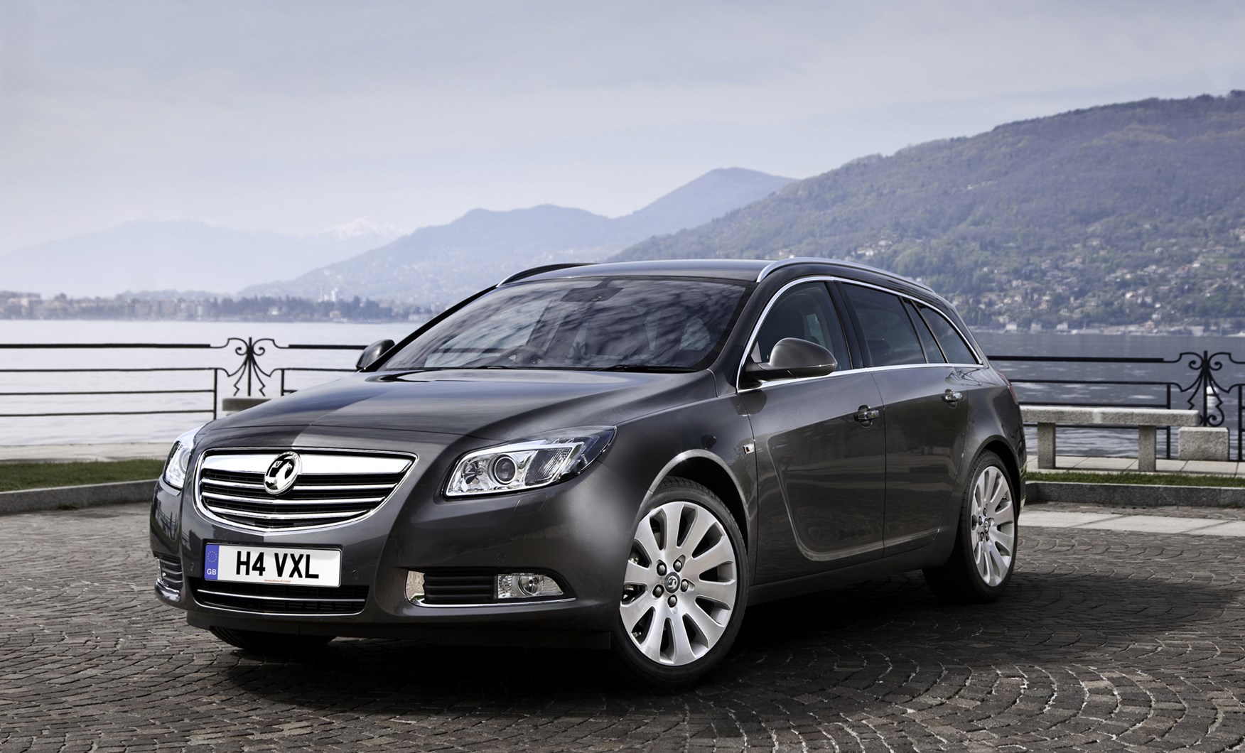 insignia isofix points