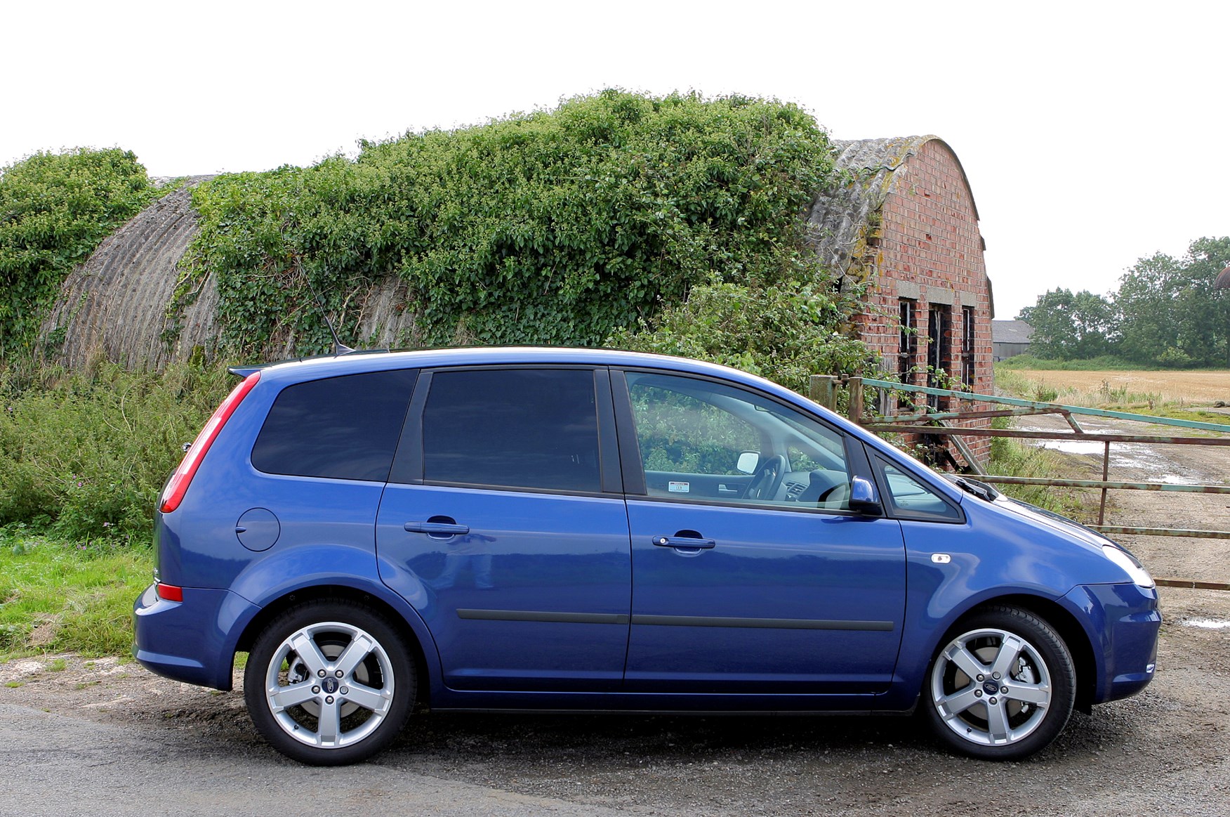 Used Ford Focus C Max Estate 03 10 Practicality Parkers