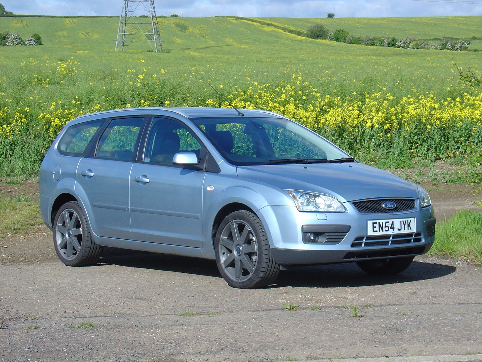 2005 ford focus wagon mpg