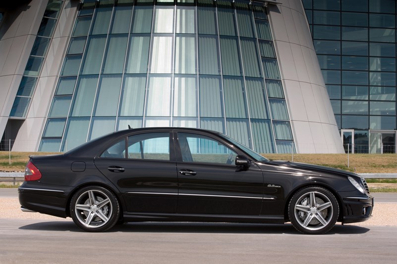 Mercedes e class w211 Black