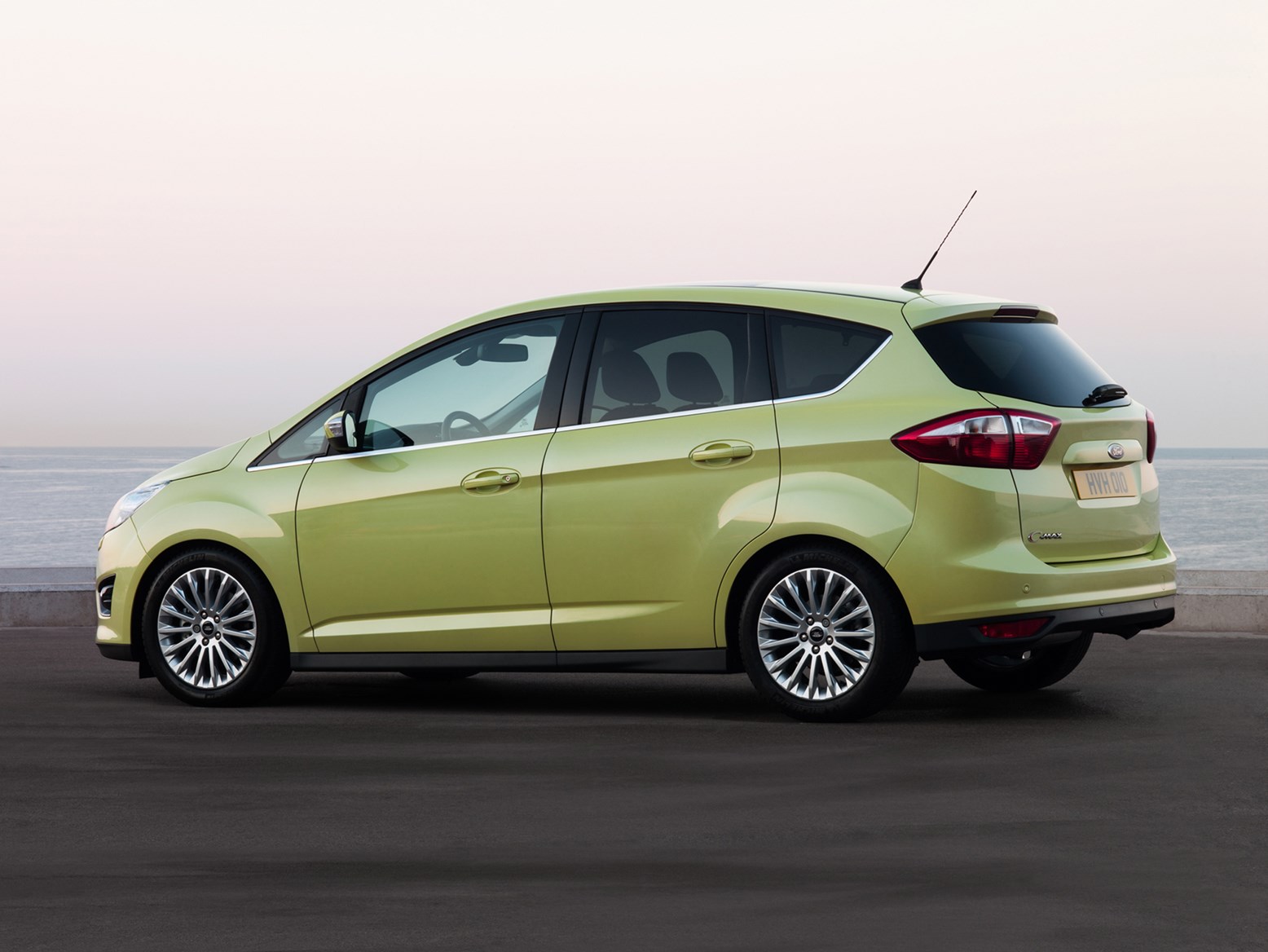 Used Ford C Max Estate 10 19 Review Parkers