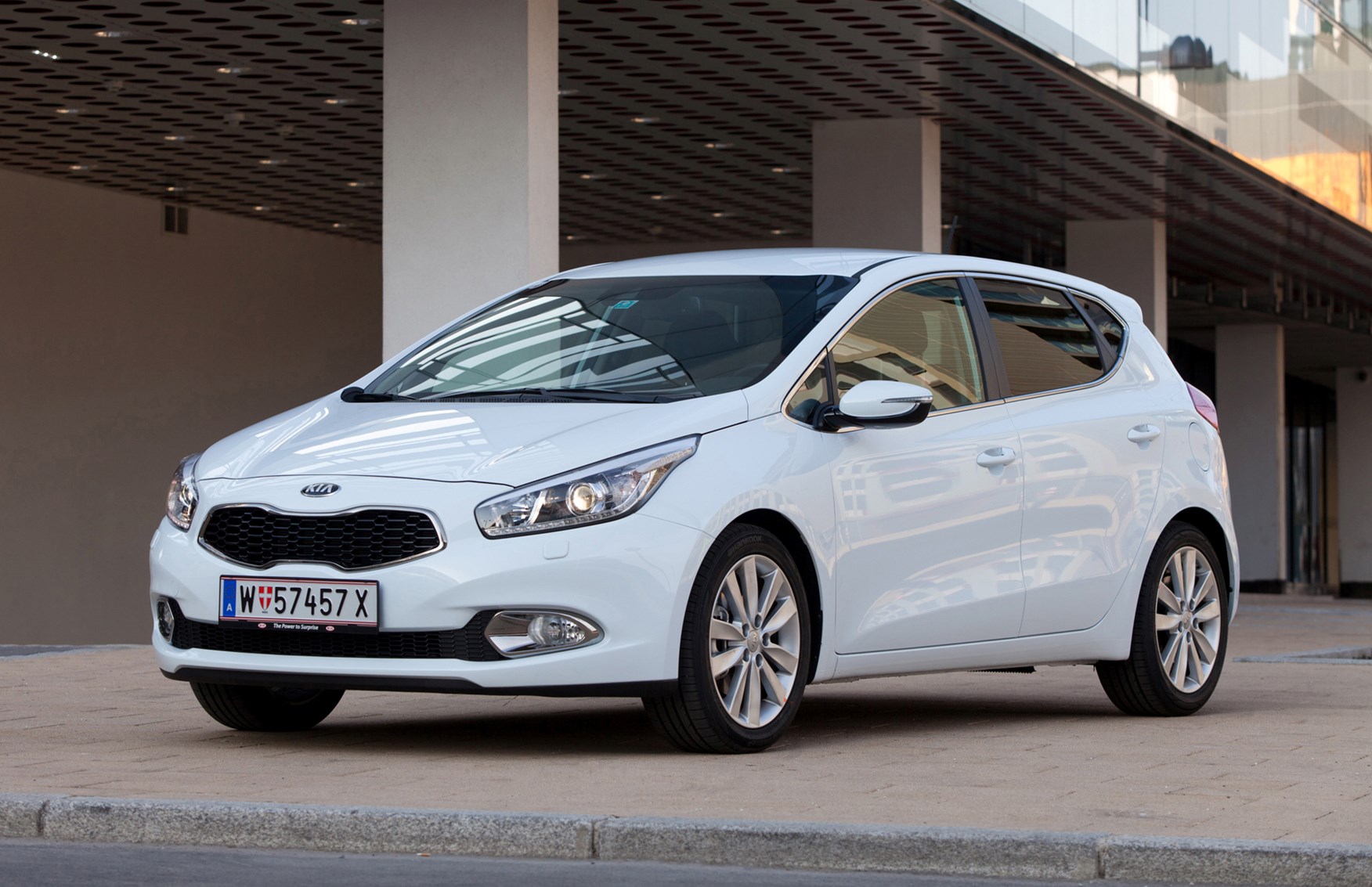 Kia Ceed Hatchback Review (2012 2018) Parkers
