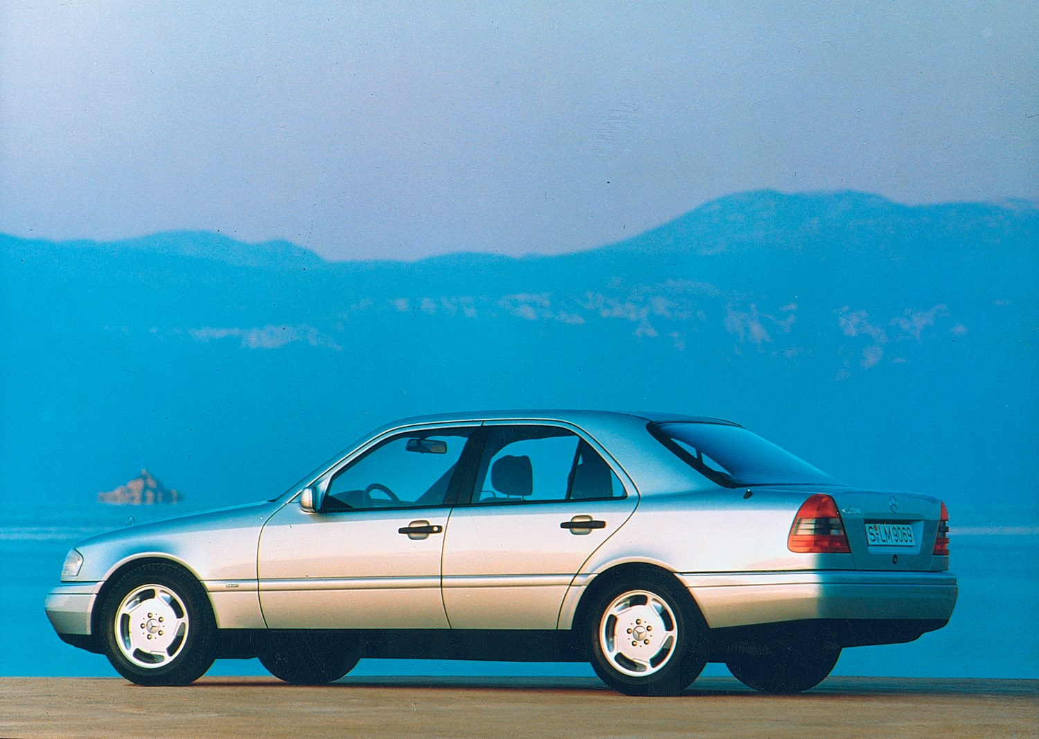 Used Mercedes-Benz C-Class Saloon (1993 - 2000) Review ...