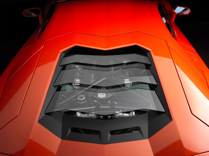 Lamborghini Aventador Review (2021) | Parkers