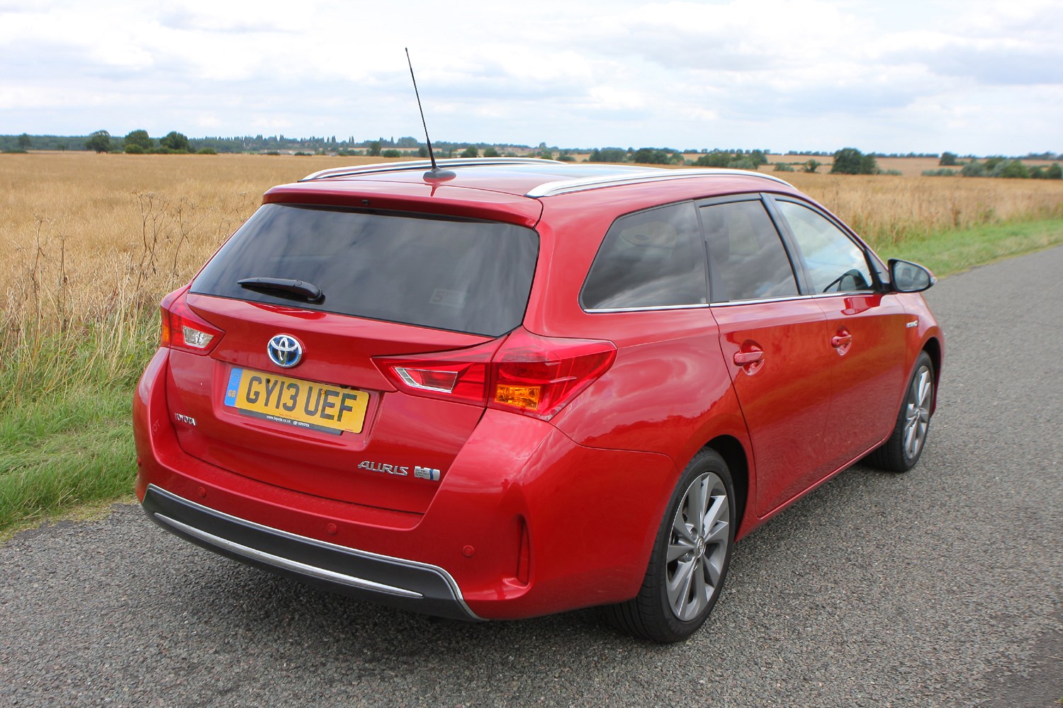 Used Toyota Auris Touring Sports (2013 2019) Review
