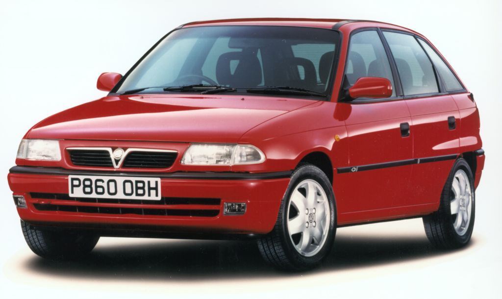 Used Vauxhall Astra Hatchback (1991 - 1998) Review | Parkers