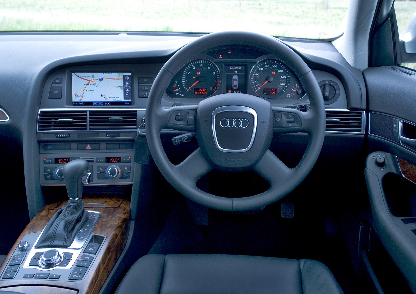 audi a6 2006 interior