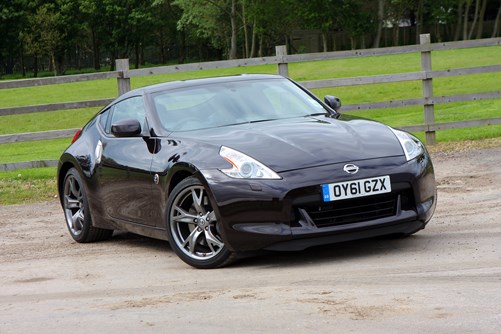Nissan 370Z Review (2021) | Parkers