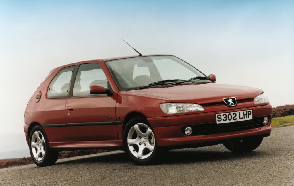 Tappetino Bagagliaio Vliesvelour Per Peugeot 306 2 Volumi (1993-2001) - Antiscivolo, Nero, Su Misura