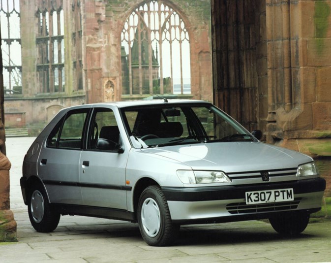 Used Peugeot 306 Hatchback (1993 - 2001) Review | Parkers