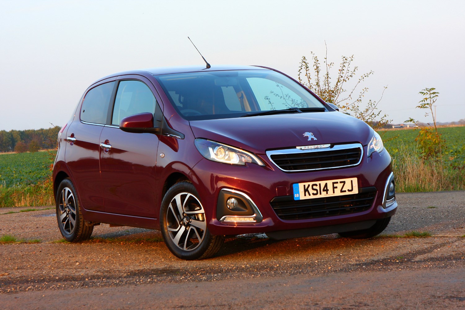 Peugeot 108 Gt Line Spec Peugeot 108 Review