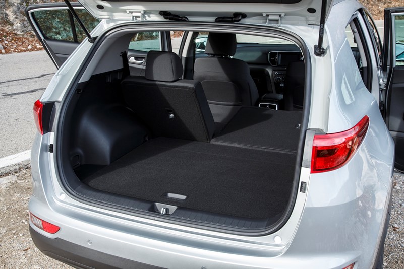 Kia Sportage (2021) Practicality, Boot Space & Dimensions Parkers
