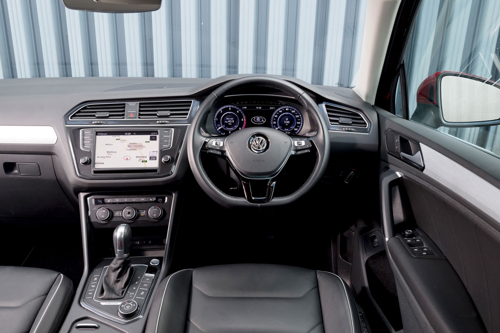 Volkswagen Tiguan Review 2020 Parkers