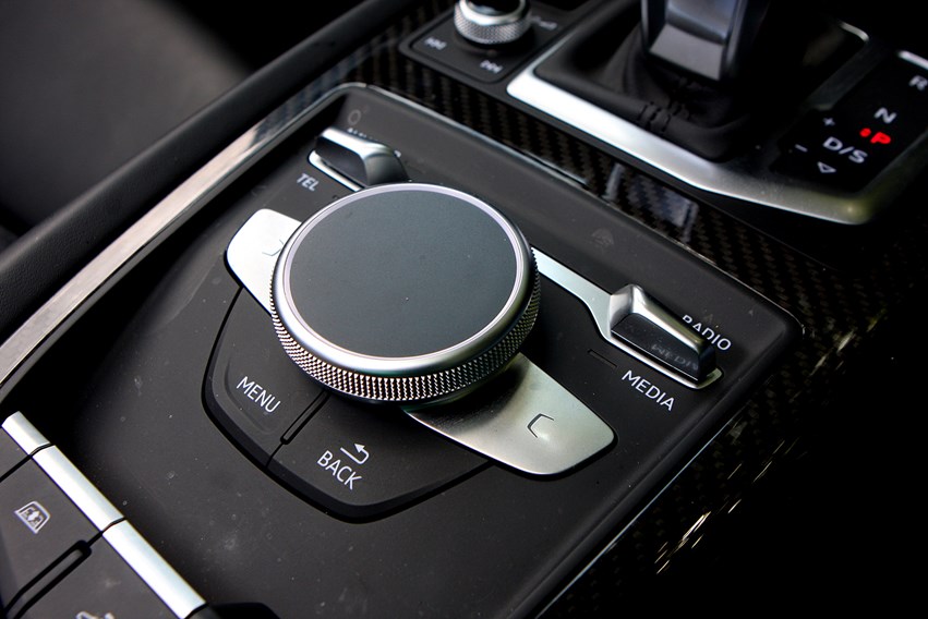 Audi R8 Spyder (2021) Practicality & Boot Space | Parkers